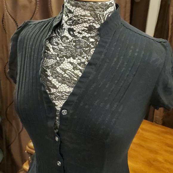 Express silk button up top - Picture 2 of 3